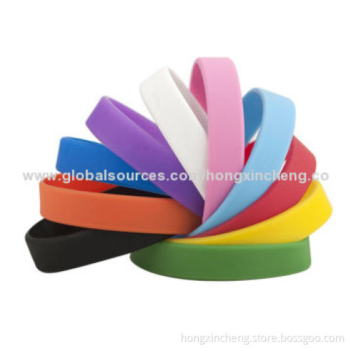 Silicone Bracelet with Custom Logo Glowing in Dark, Lightweight, Convenient to Use